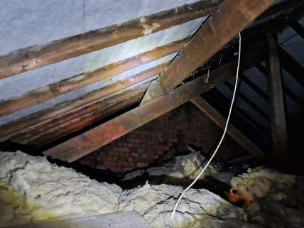 A Frame Example of Purlin and rafters.jpg