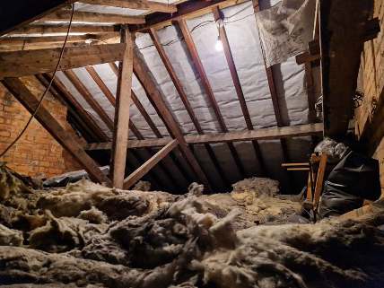 A Frame Example of Purlin and rafters with light on