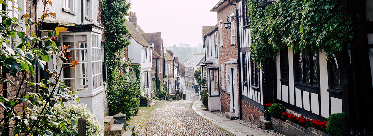 A charming residential street in Rye in Kent. A guide on the Kent property market from SAM Conveyancing